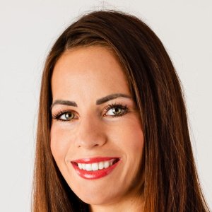 tuora-szost-dominika